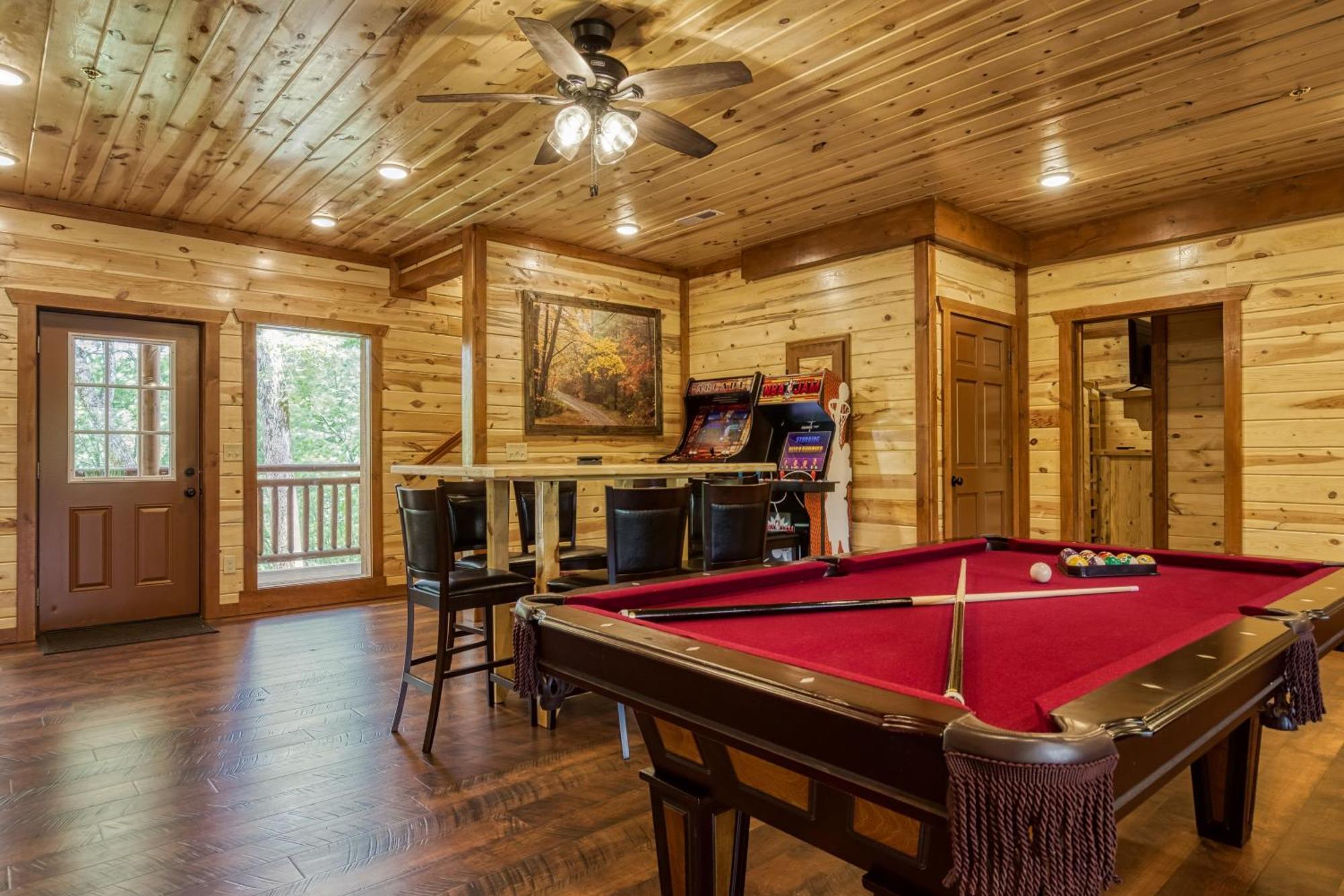 Majestic Splash- 8 Bedroom, Indoor Pool, Hot Tub, 1089 Free Tickets Each Paid Day, Dollywood Sevierville Exterior photo