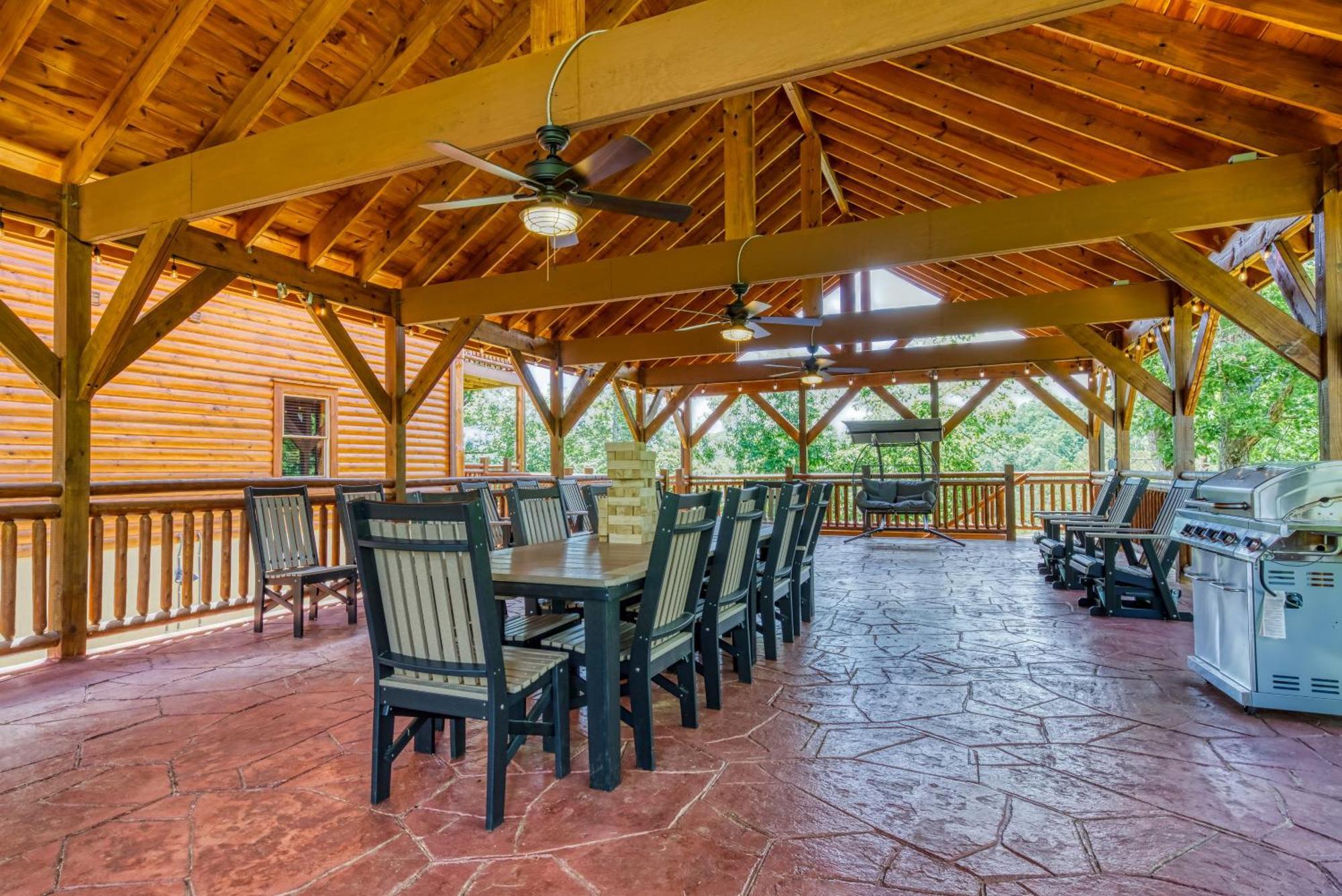 Majestic Splash- 8 Bedroom, Indoor Pool, Hot Tub, 1089 Free Tickets Each Paid Day, Dollywood Sevierville Exterior photo