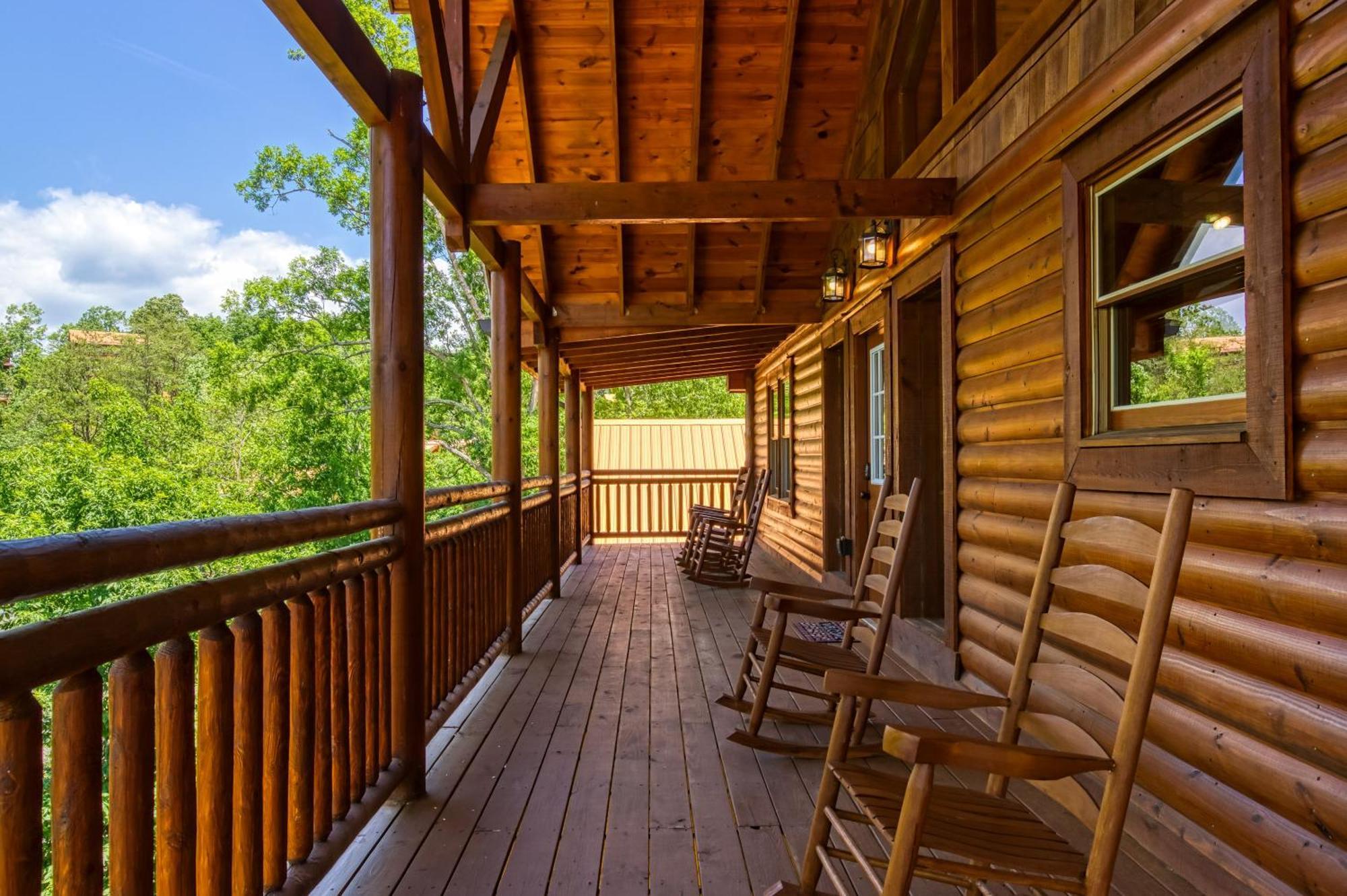 Majestic Splash- 8 Bedroom, Indoor Pool, Hot Tub, 1089 Free Tickets Each Paid Day, Dollywood Sevierville Exterior photo