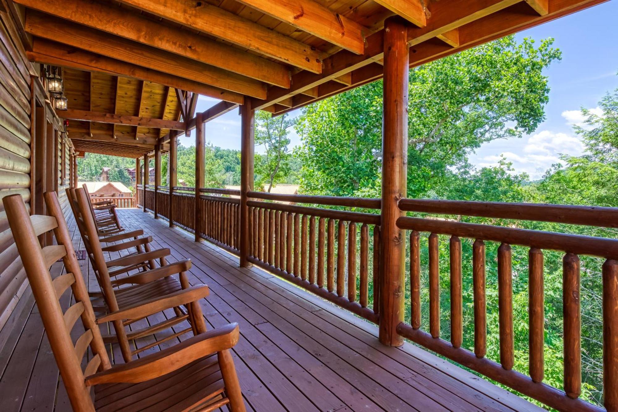 Majestic Splash- 8 Bedroom, Indoor Pool, Hot Tub, 1089 Free Tickets Each Paid Day, Dollywood Sevierville Exterior photo
